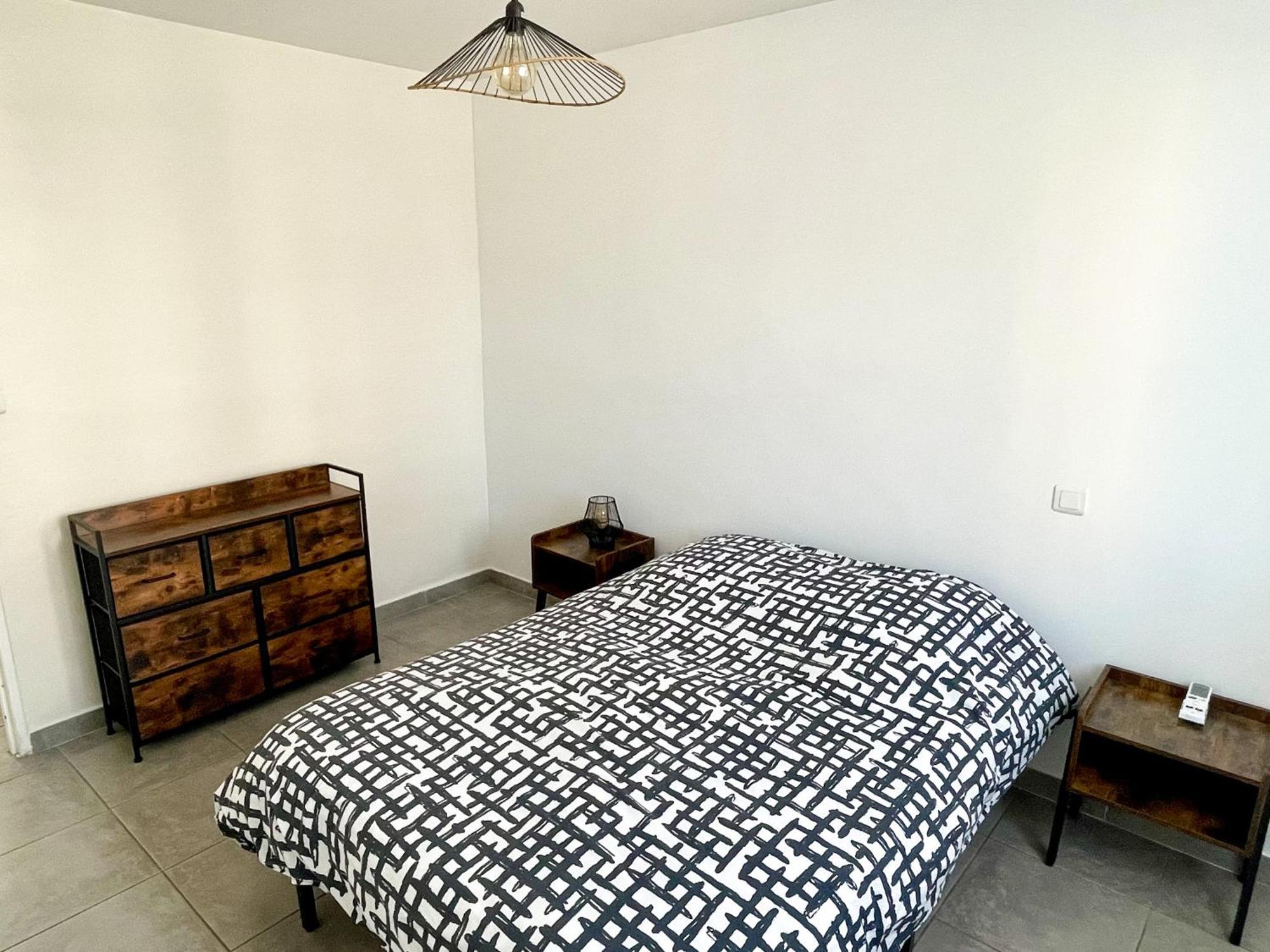 Appart Cosy Sur Salon De Provence Bagian luar foto